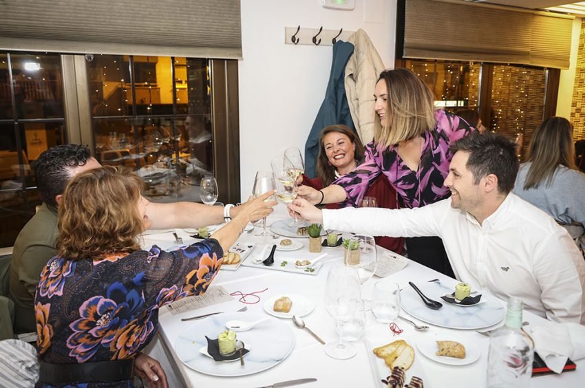 Els sabors i aromes dels vins més exclusius de la bodega Edmond de Rothschild Heritage van ser present al primer tast i degustació privada, organitzada pel restaurant Andrea a La Massana