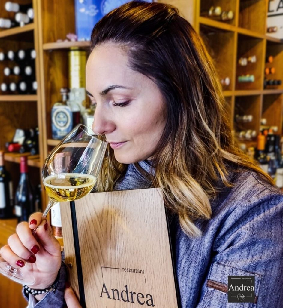 A Restaurant Andrea, ens enorgullim de la nostra àmplia selecció de vins