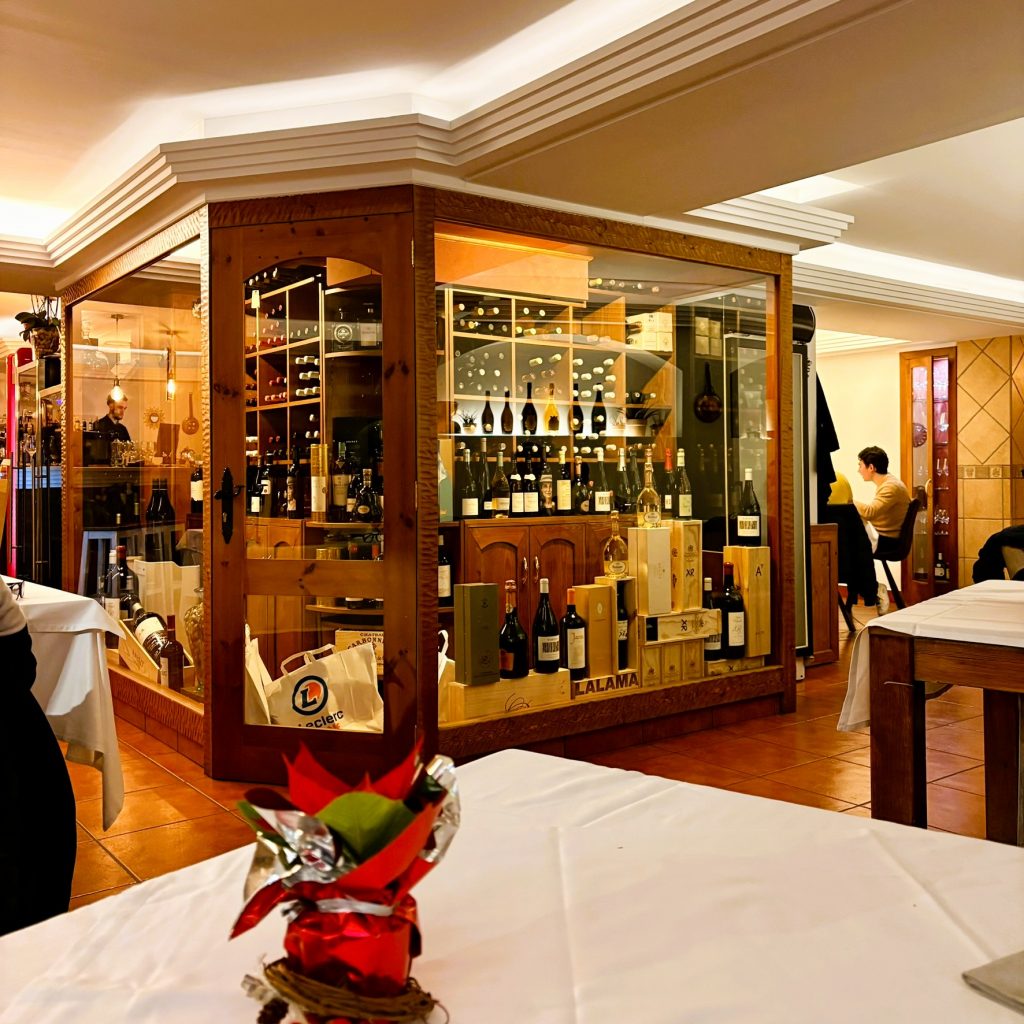 Los 7 mejores restaurantes en La Massana, diciembre de 2024. Restaurante Andrea a La Massana considerado el restaurante número 1 de la Massana por https://es.restaurantguru.com/La-Massana 1. Restaurant Andrea ·